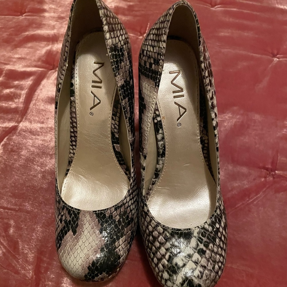 Mia Shoes